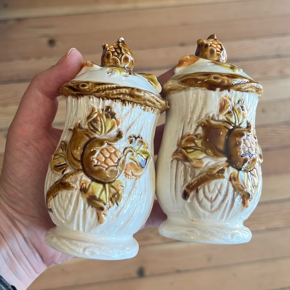 Vintage ceramic salt and pepper shakers